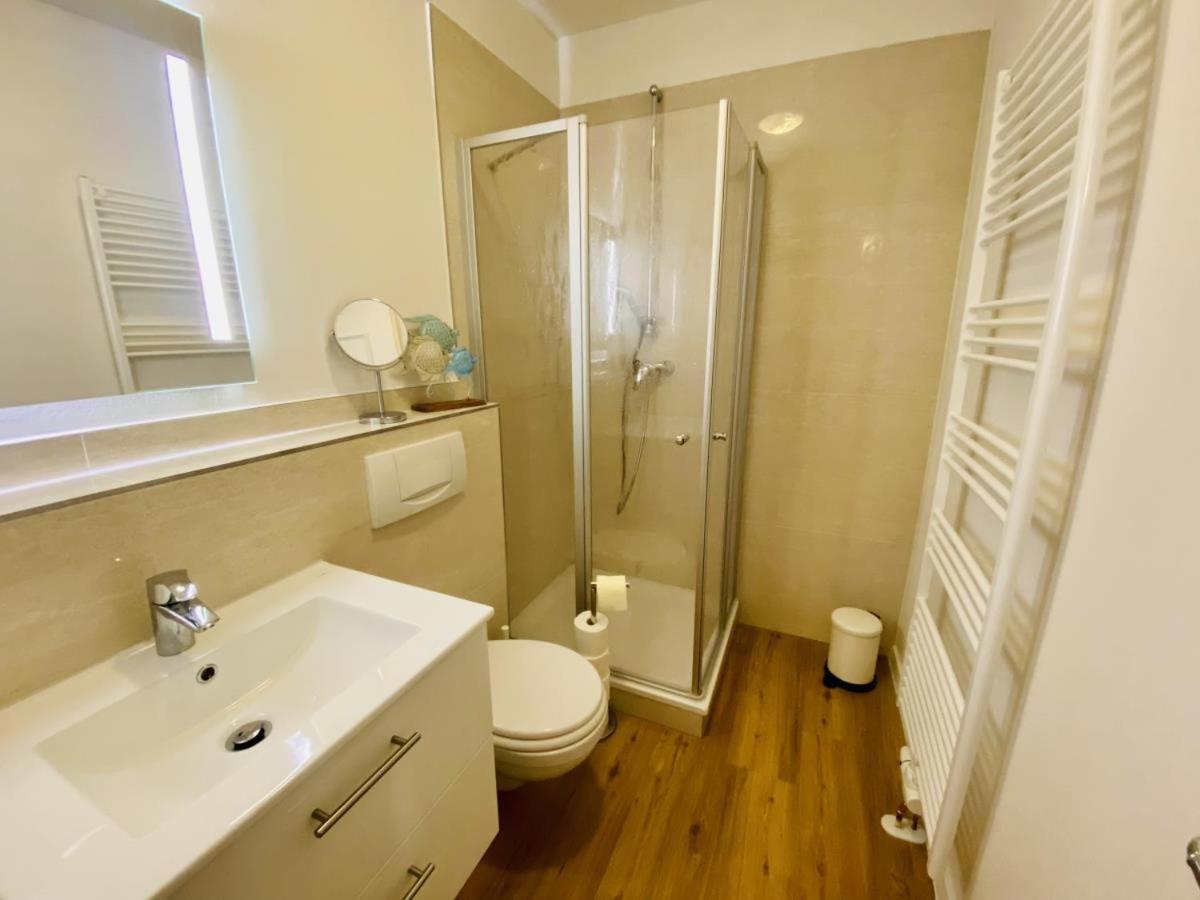 Windjammer Apartment *